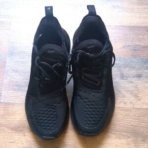 Nike Air Max 270 youth size 5.5.
